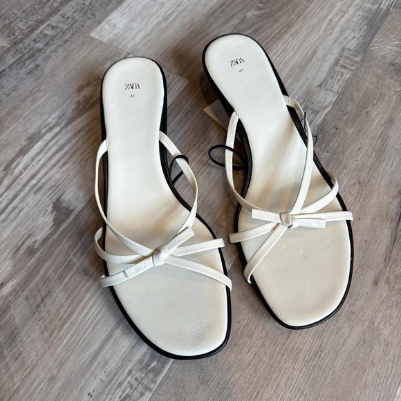 zara Shoes - ZARA STRAPPY LEATHER SANDALS WITH BOW - SIZE 10 or 41 - BRAND NEW WITH TAG